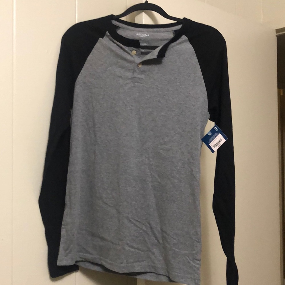 Arizona Jean Co. Brand Longe sleeve tee shirt